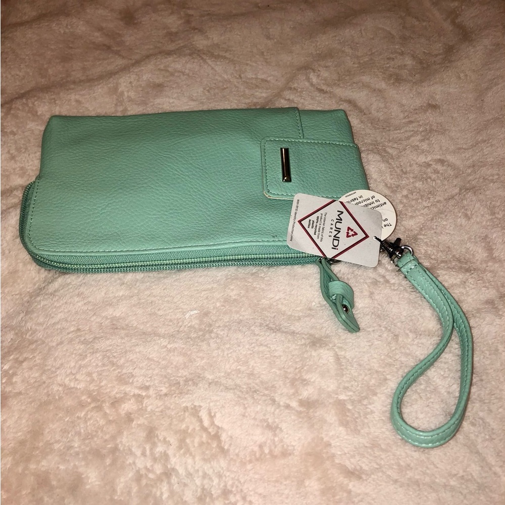 Mae wristlet - Picture 2 of 5